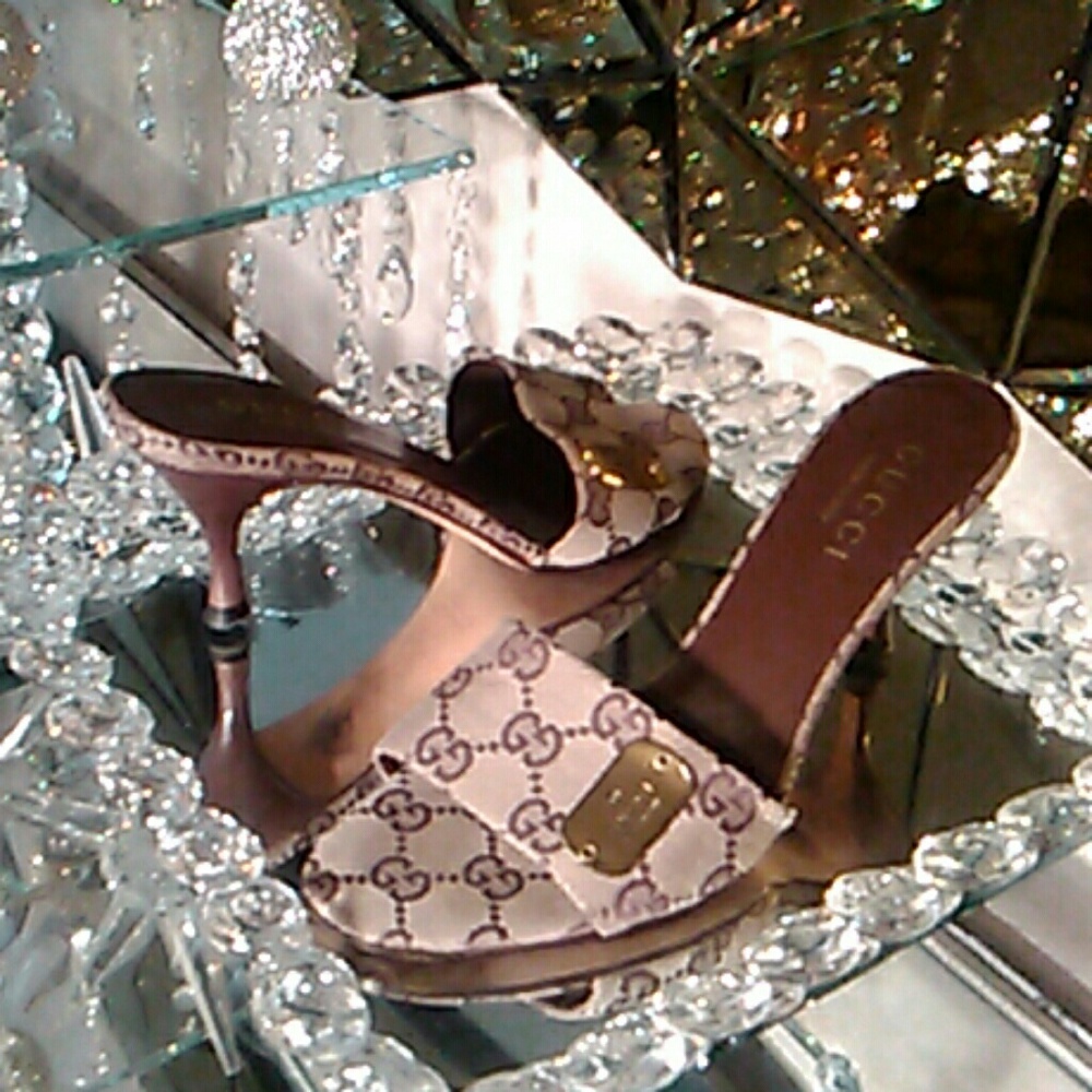 Gucci Slides - Picture 7 of 7